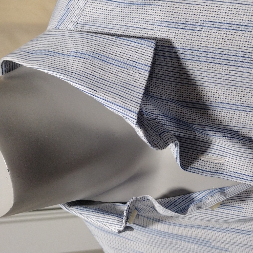 Murano mens slim fit blue & white vertical stripes cotton shirt. Large